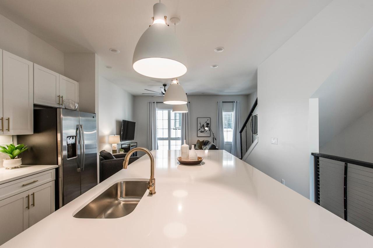Brand New 4 Bedroom 4bath Townhome With Amazing Rooftop! Holiday home