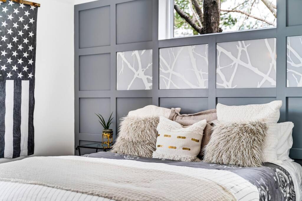 Holiday home Instagrammable W/ Rooftop Deck, 3 Bdrm Nashville