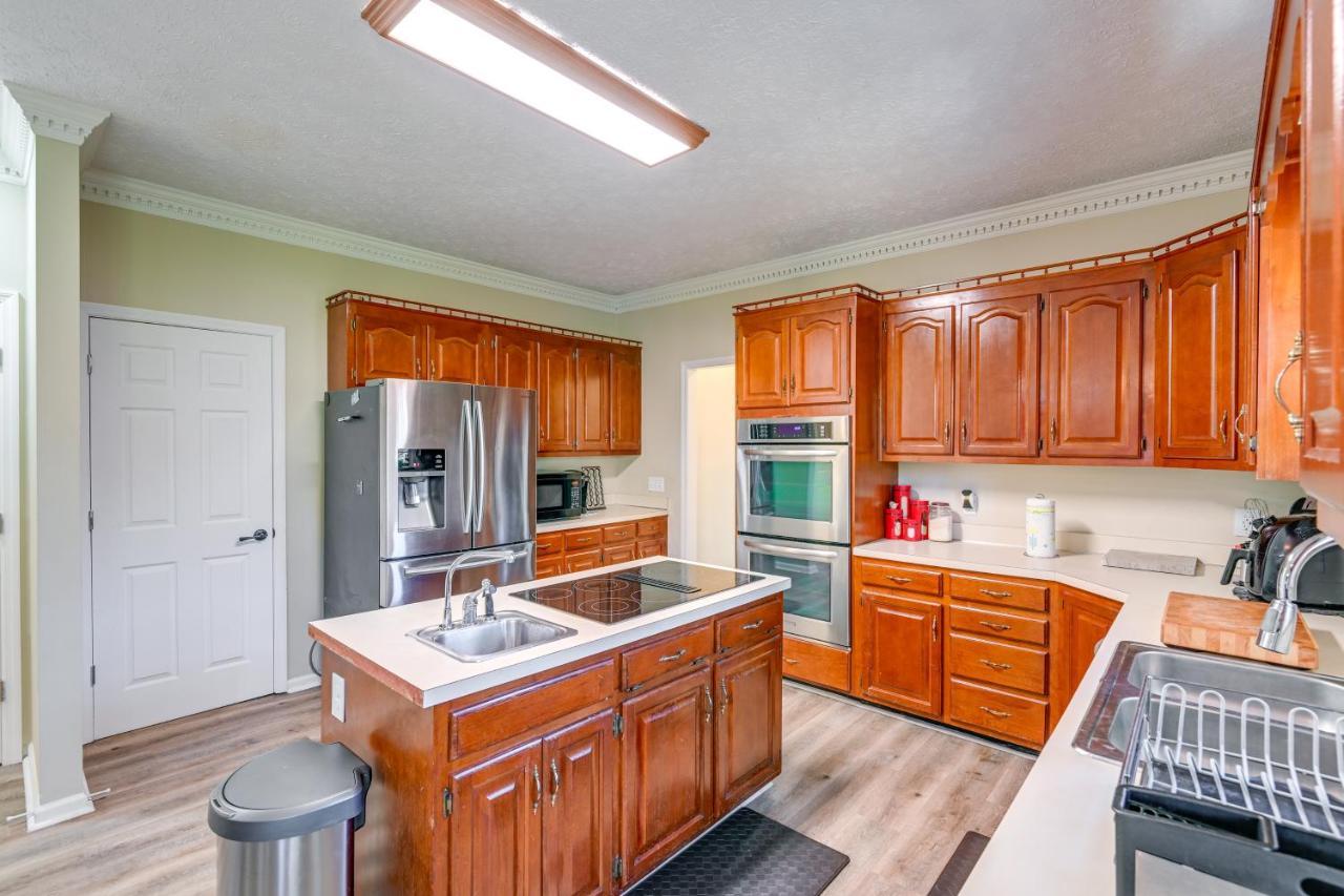 Spacious Antioch 15 Mi To Downtown Holiday home *