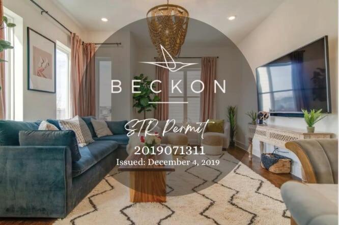 Walk To So Much At These Hillsboro Village Gems Holiday home *