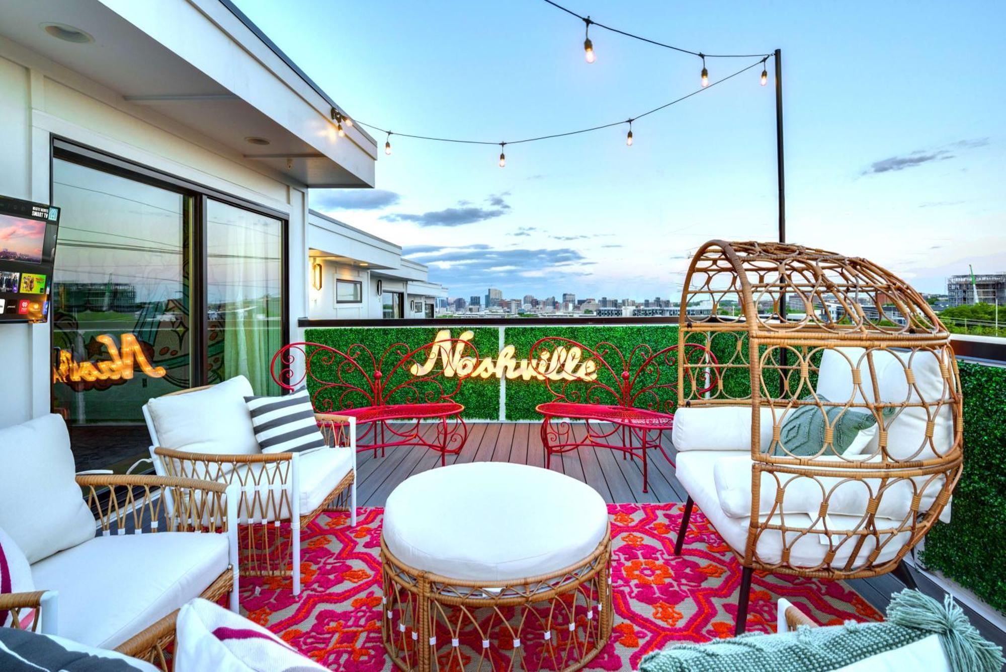 Holiday home Sky High Cowgirl Luxe 4br With Rooftopdeck Karaoke *
