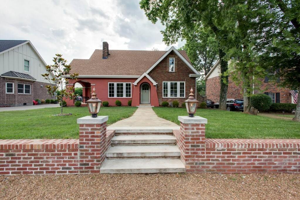 Lux West Nash Tudor 4mi To Dt Sleeps 9 Holiday home