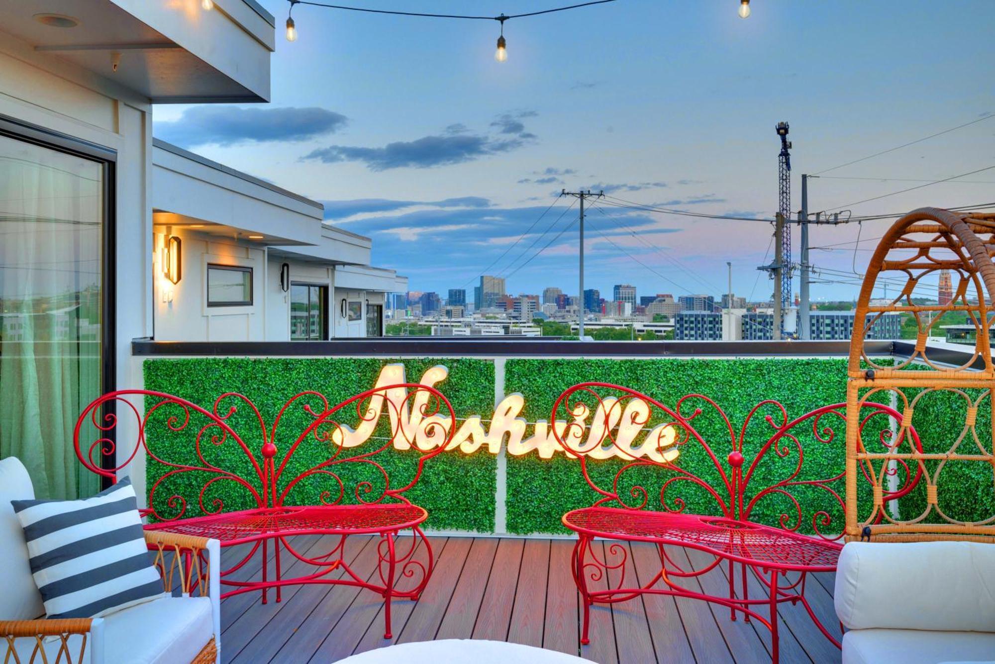Holiday home Sky High Cowgirl Luxe 4br With Rooftopdeck Karaoke