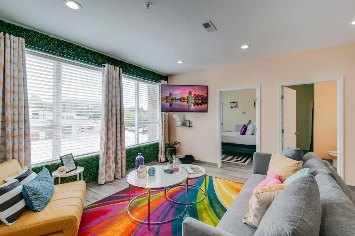 Apartment New 4 Bedroom Near Dt Walk To Restaurants Nashville
