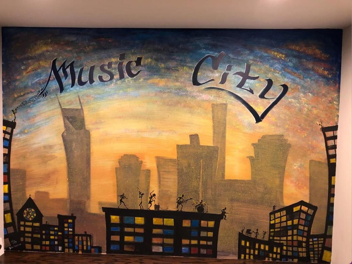 Large East With Game Sleeps 12 Holiday home *