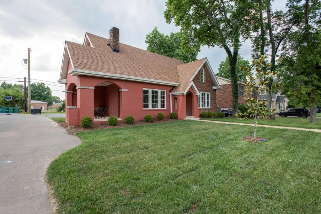 Lux West Nash Tudor 4mi To Dt Sleeps 9 Holiday home