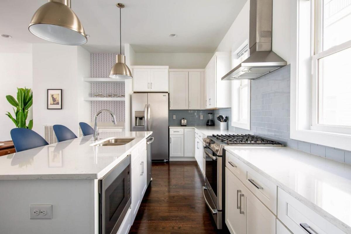 2 Lux Homes 2mi To Broadway Huge Rooftop Sleeps 24 Holiday home