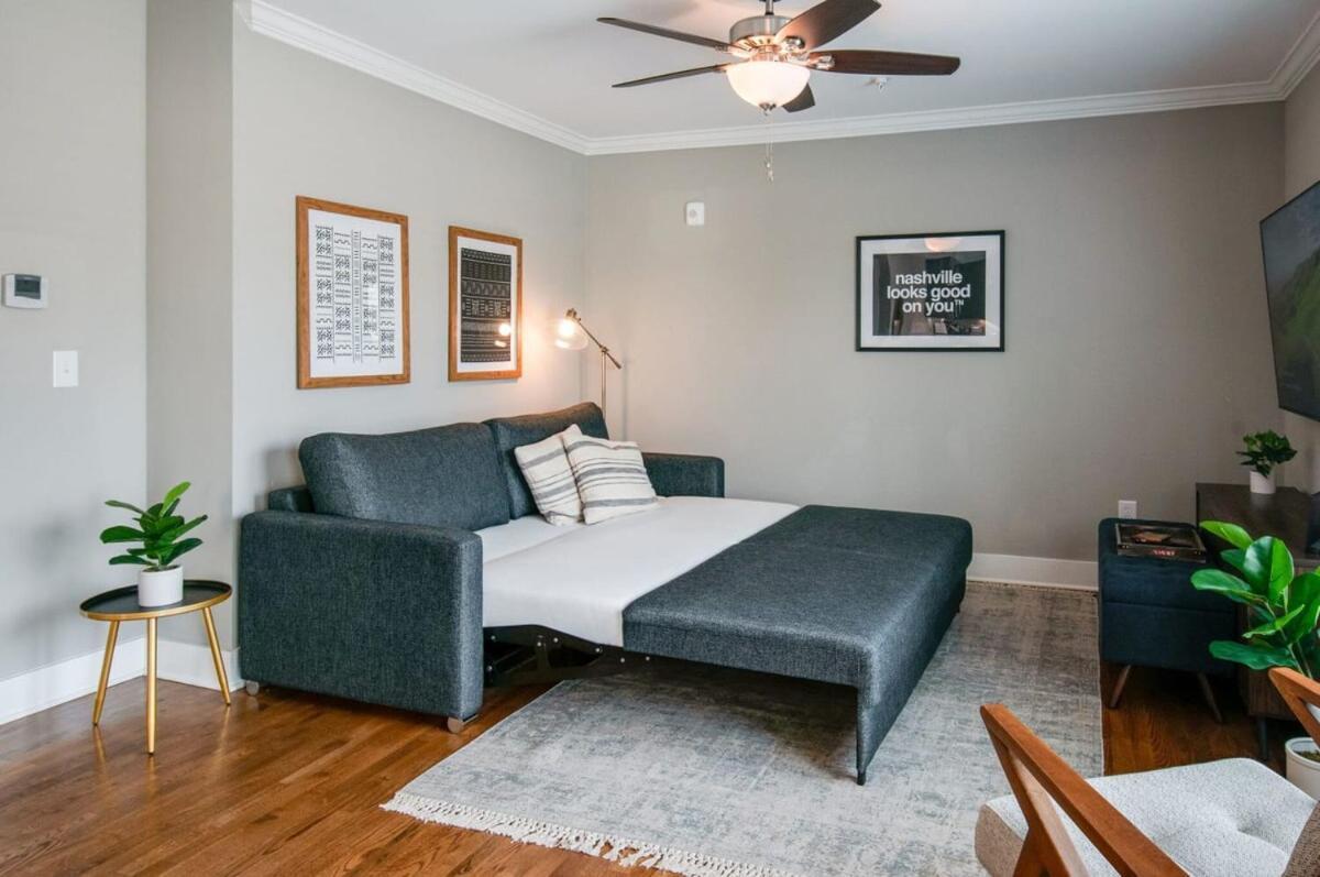 New With 2 King Beds Walk To Bars Nashville