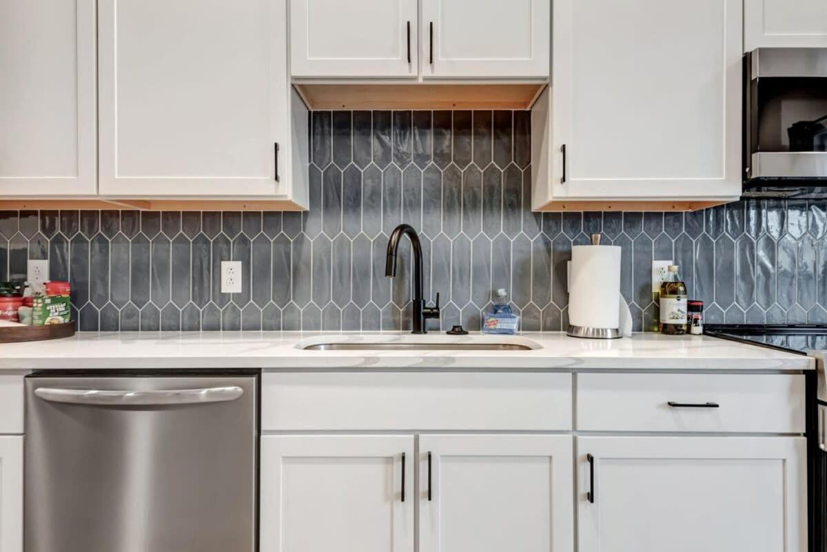 Holiday home Cozy E Nash By 5 Points - 1,2mi To Broadway *