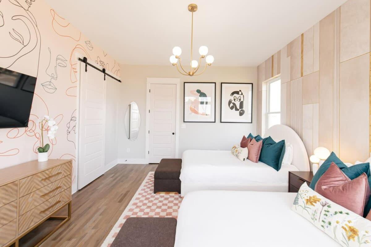 Holiday home Designer Single Family House-rooftop- Hot Tub