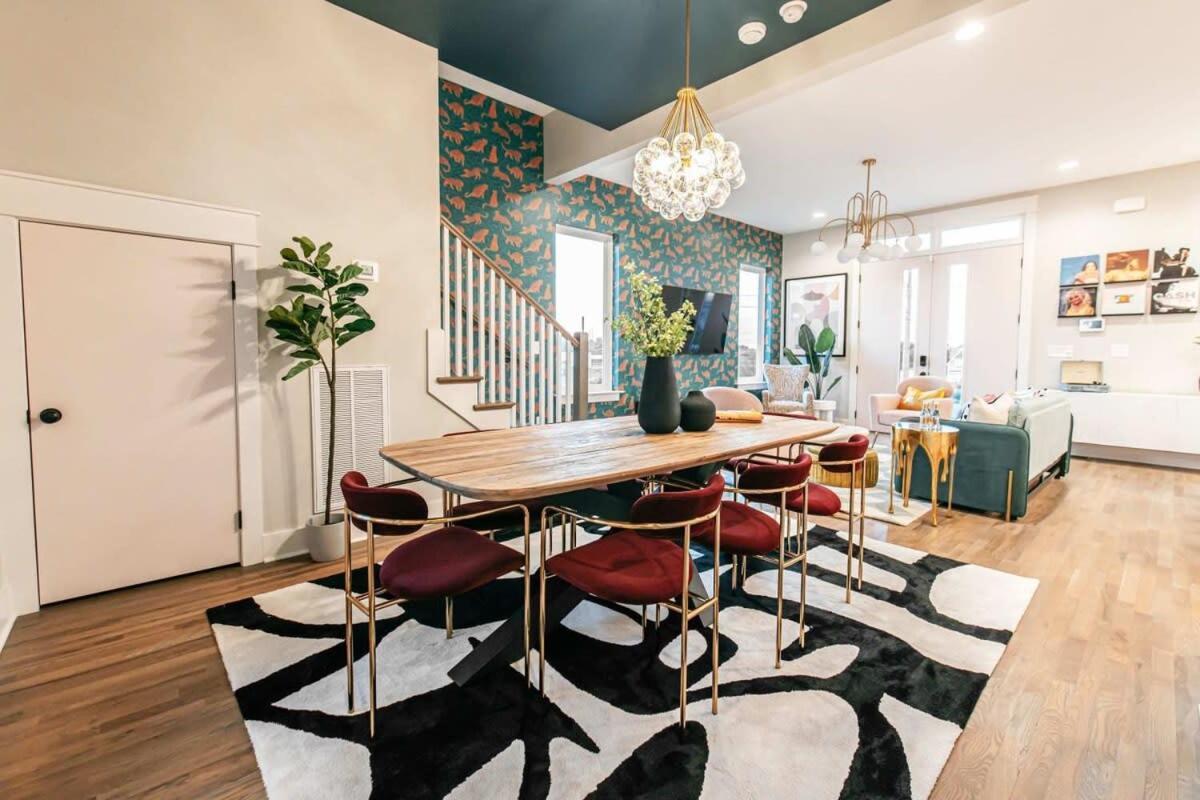 Designer Single Family House-rooftop- Hot Tub *