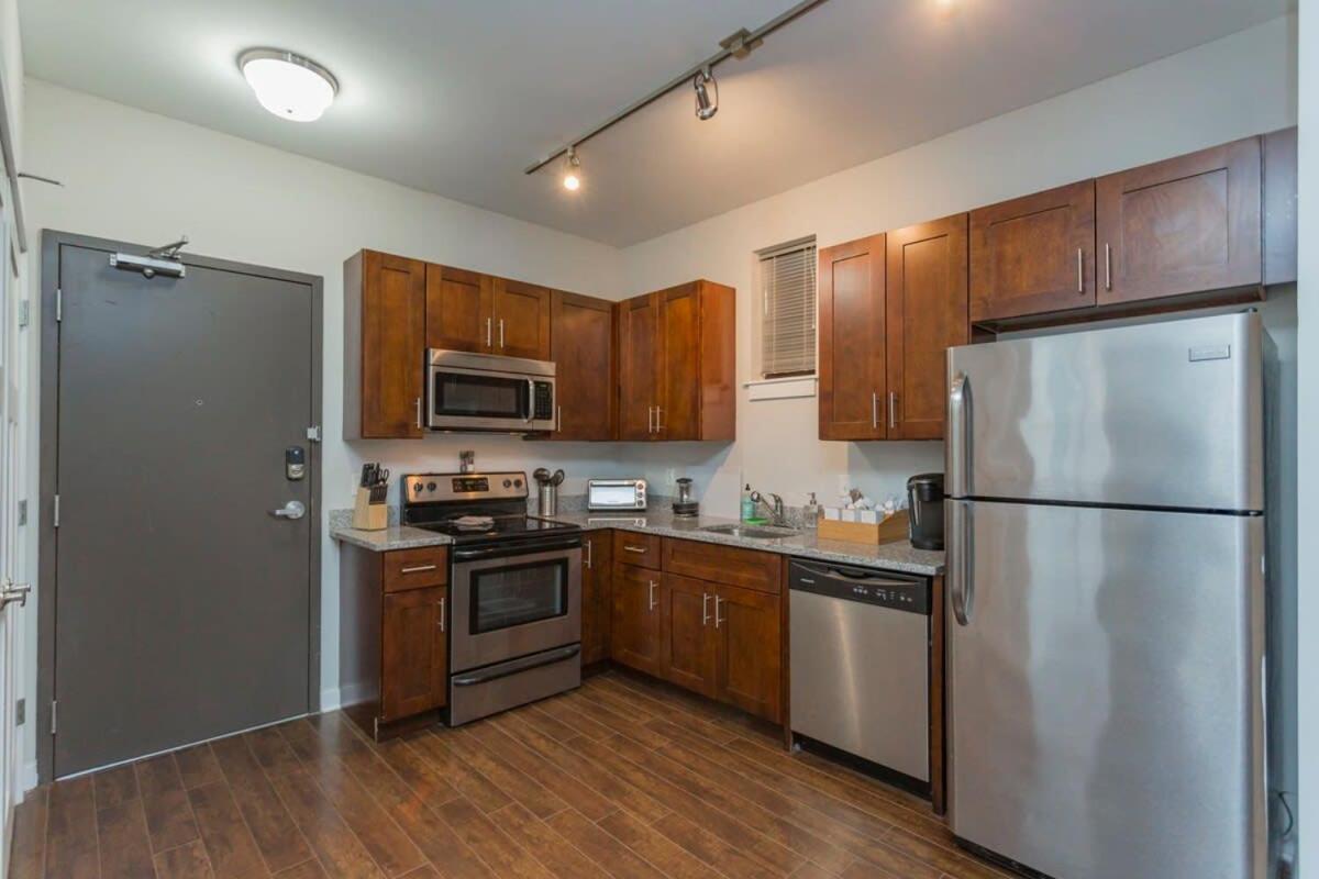 Cozysuites Music Row Stylish 2br-free Parking 59 Apartment *
