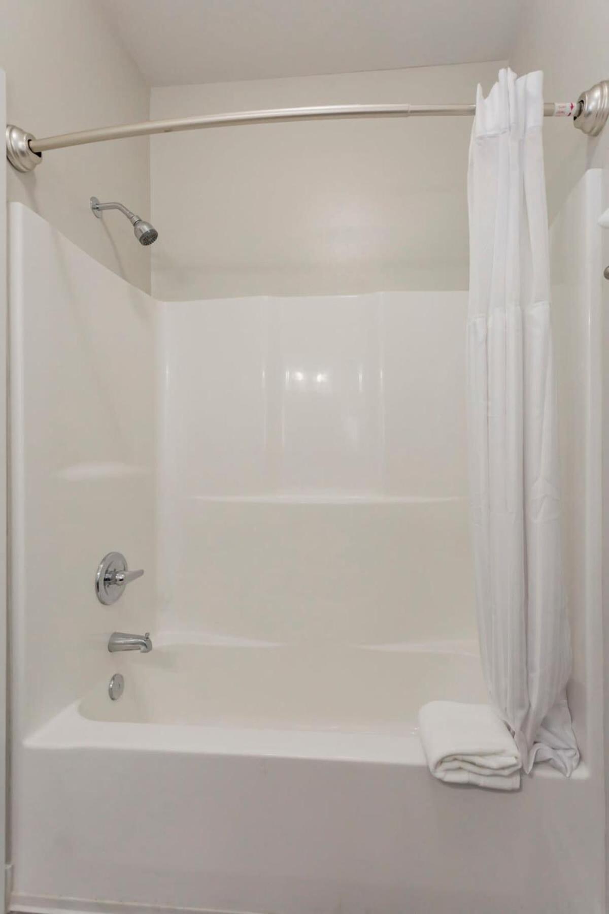 Apartment Cozysuites Music Row Stylish 2br-free Parking 59