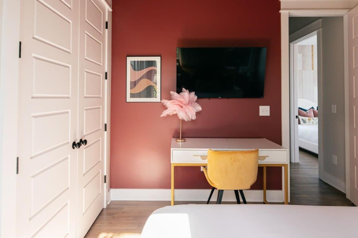 Designer Single Family House-rooftop- Hot Tub Holiday home Nashville