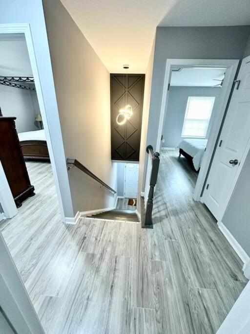 Hidden Gem 10 Min From Downtown Holiday home *