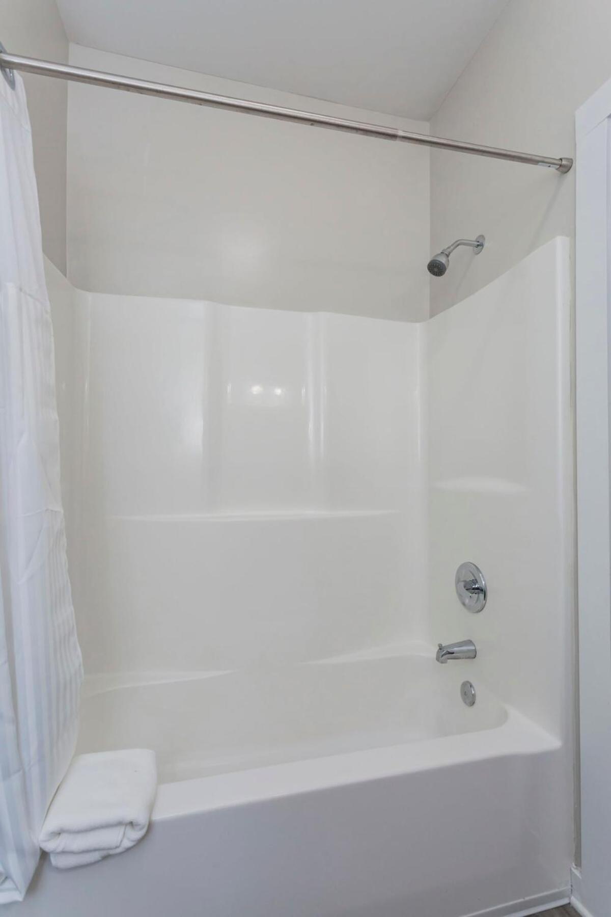 Apartment Two Cozysuites Alluring Music Row W Parking *