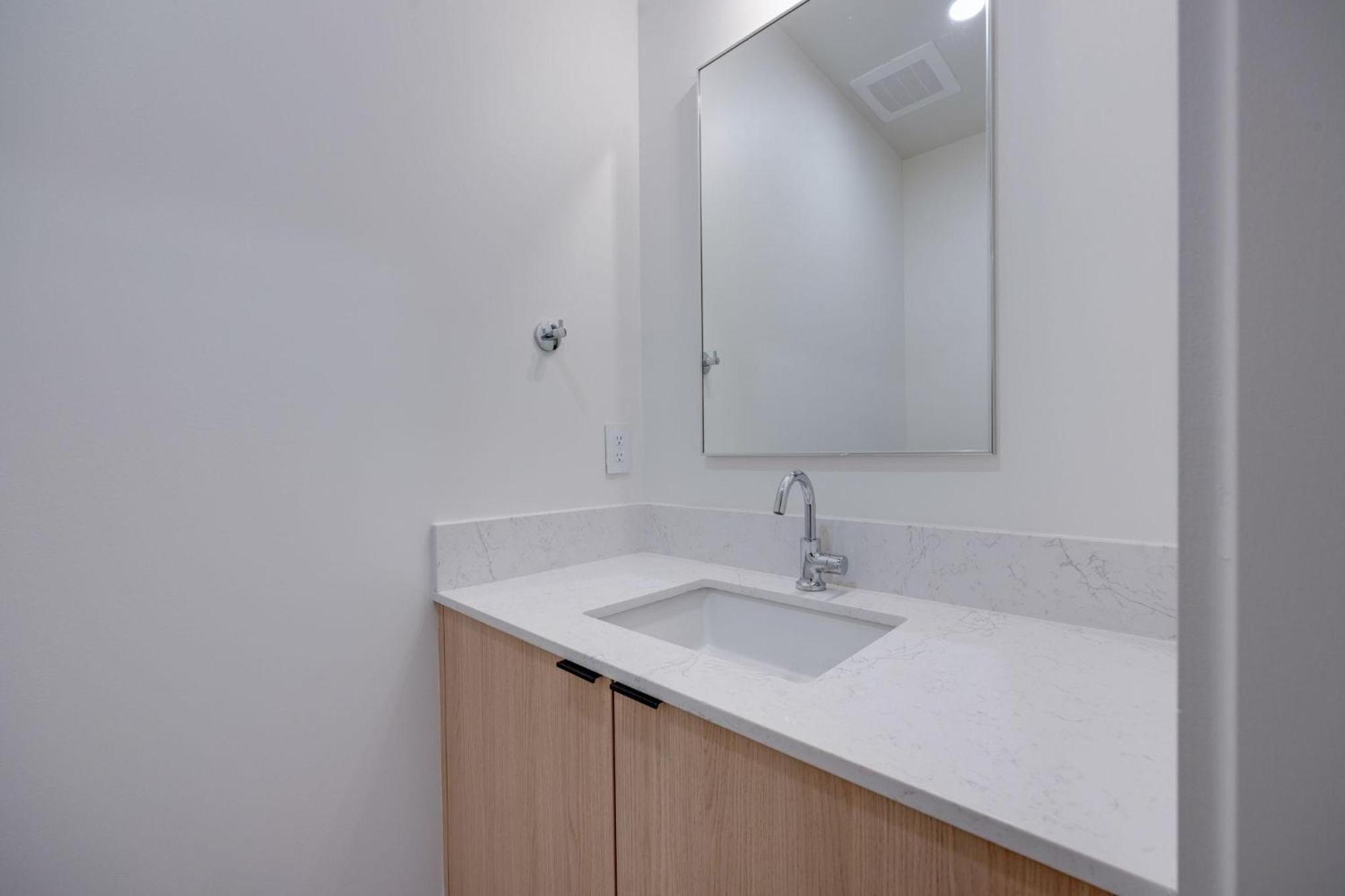 Holiday home Hyve - Mahogany - Walk To Broadway