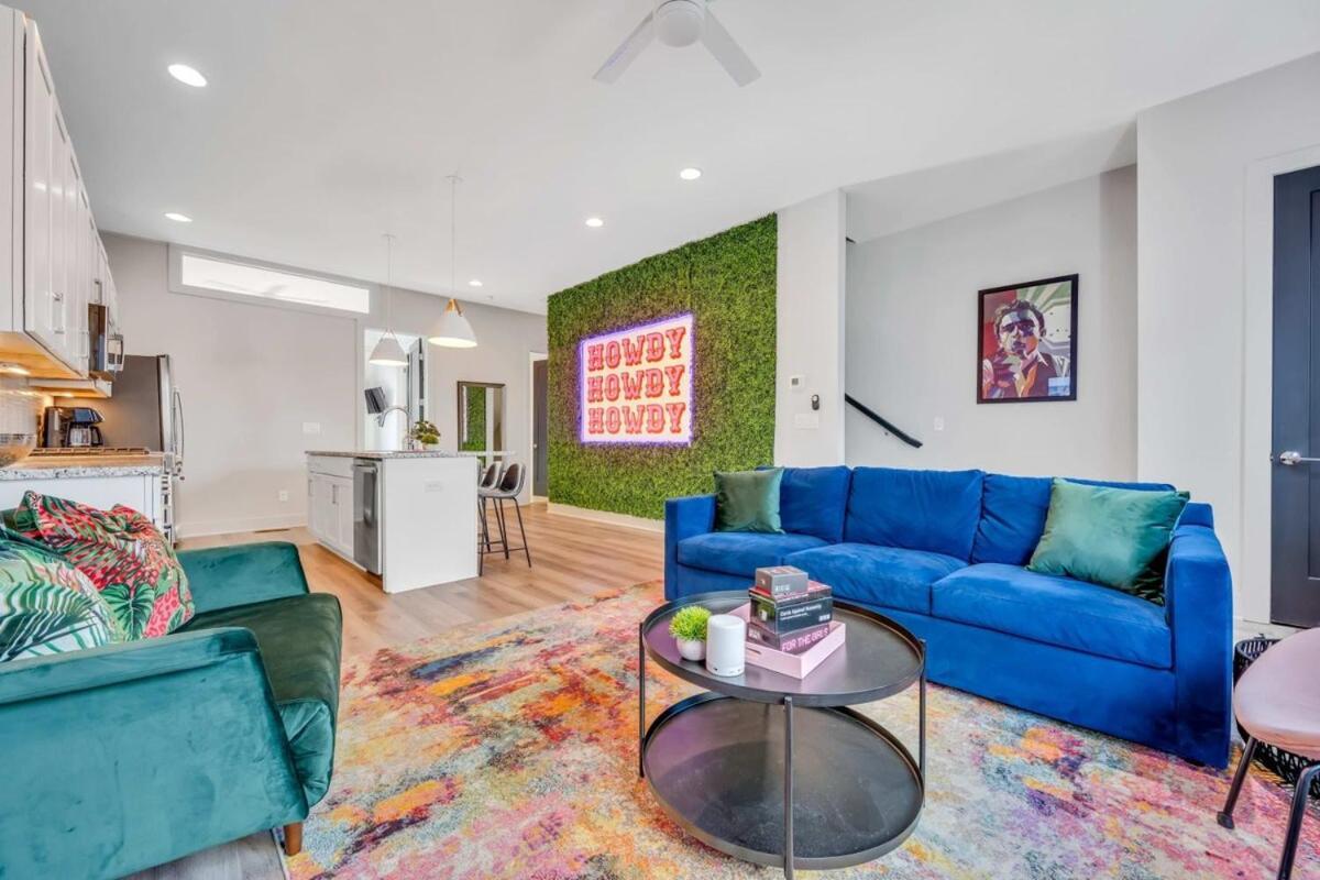 New Pink Howdy Oasis 13 Beds Rooftop View Parking *