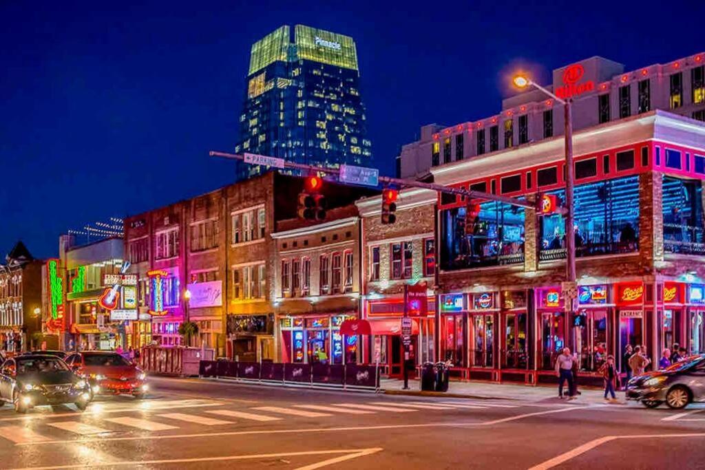Apartment Stylish Music Getaway 3miles To Dwtwn Nashville