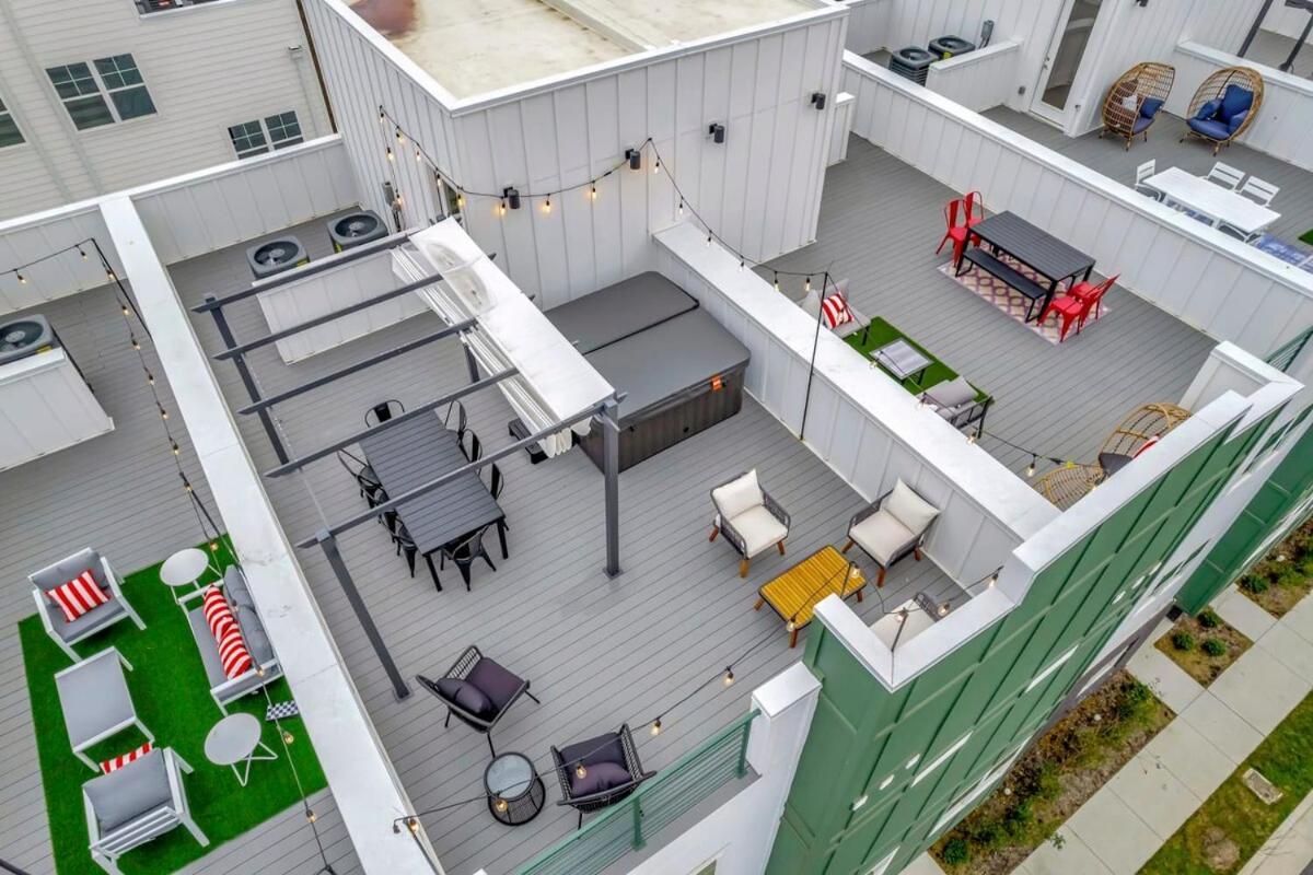 New Whiskey & Watches Rooftop Hottub Game Rm 9beds 4* Nashville