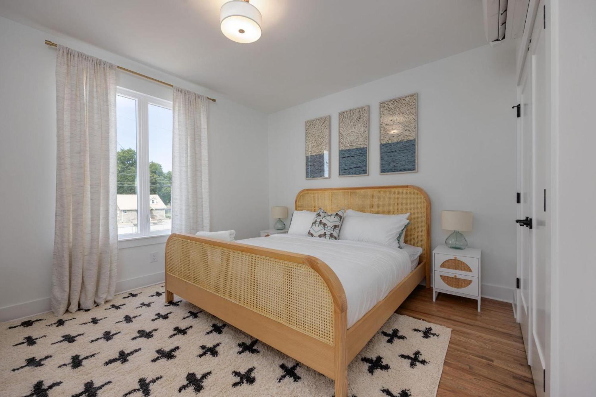 Holiday home En-vogue Vacay - Rooftop Deck- Minutes To Broadway Nashville