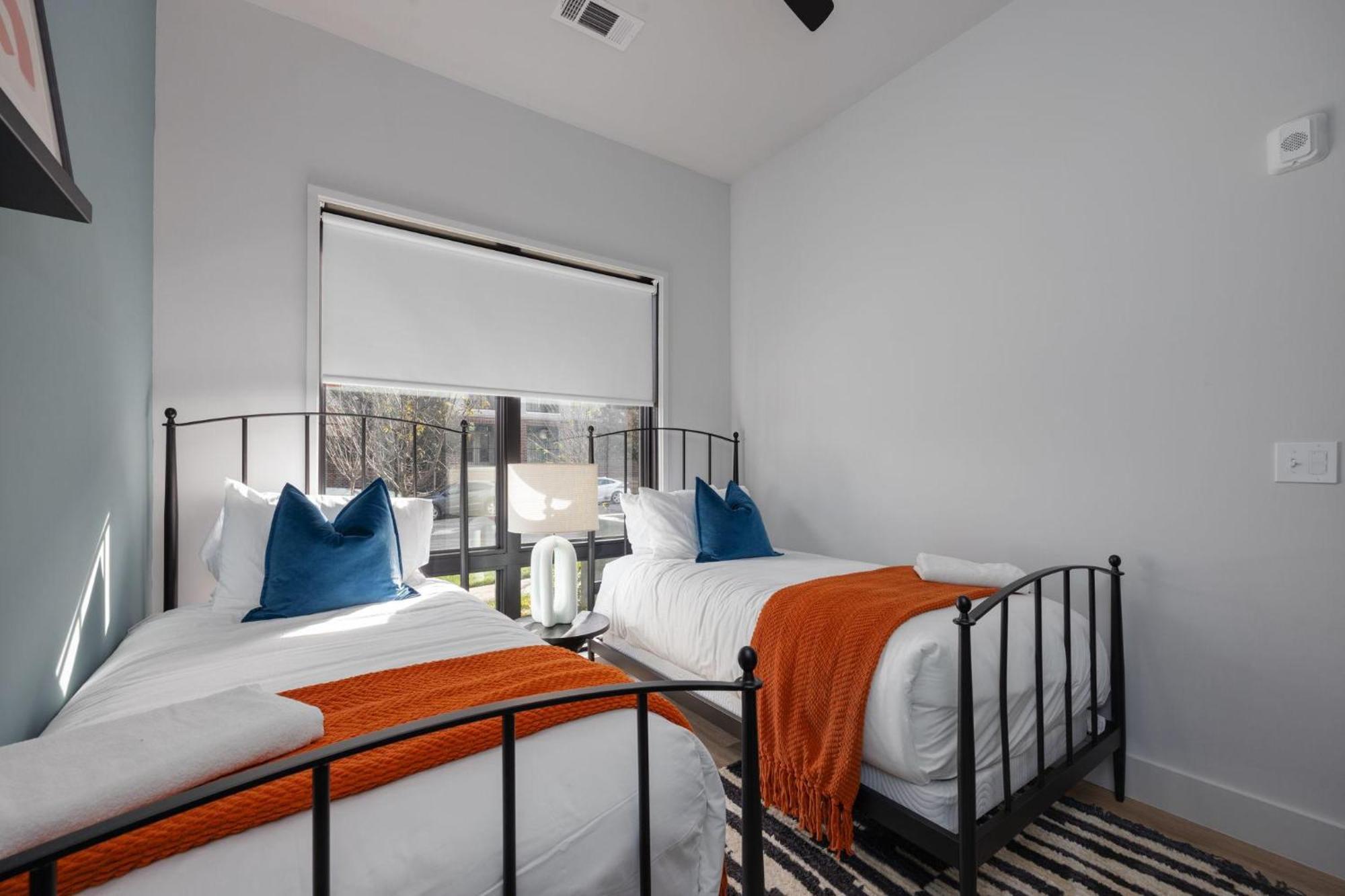 - 3102 Long Blvd - Odyssey - R Holiday home *