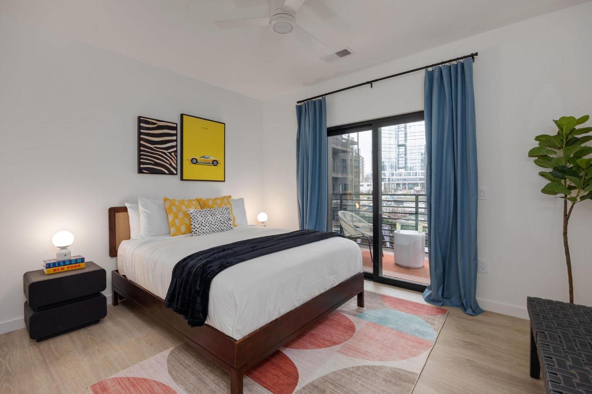 Hyve - Waves - Walk To Broadway * Nashville