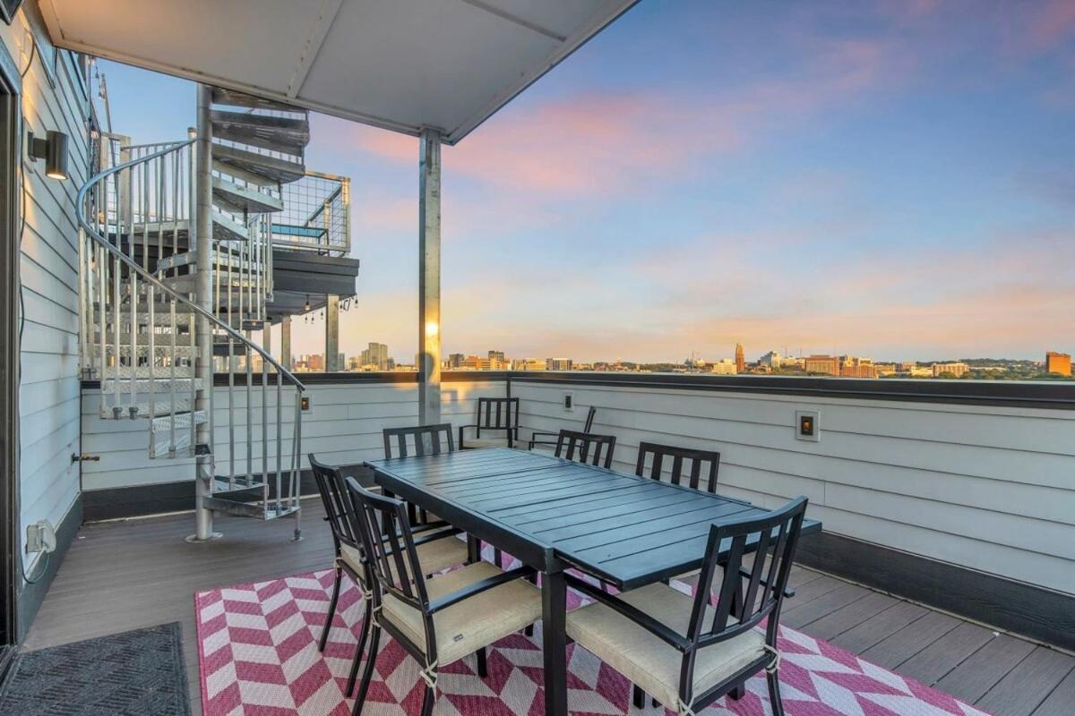 Holiday home Dolly's Big House - 18 Beds Skydeck Views *
