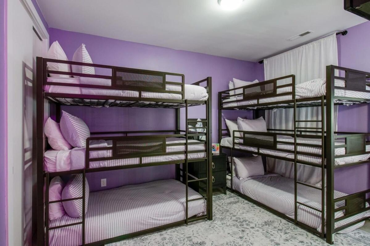 Dolly's Big House - 18 Beds Skydeck Views Holiday home