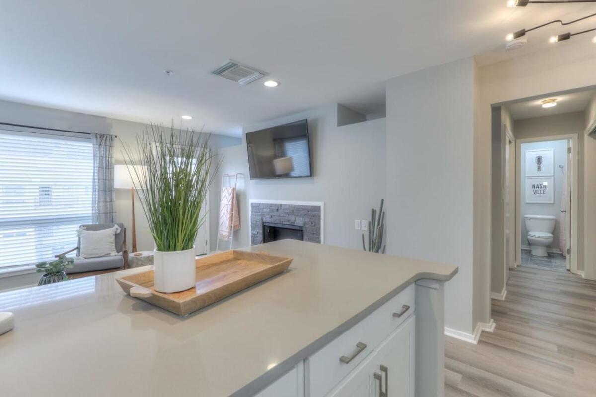 Apartment Walk To Broadway Riverfront With Pool Nashville
