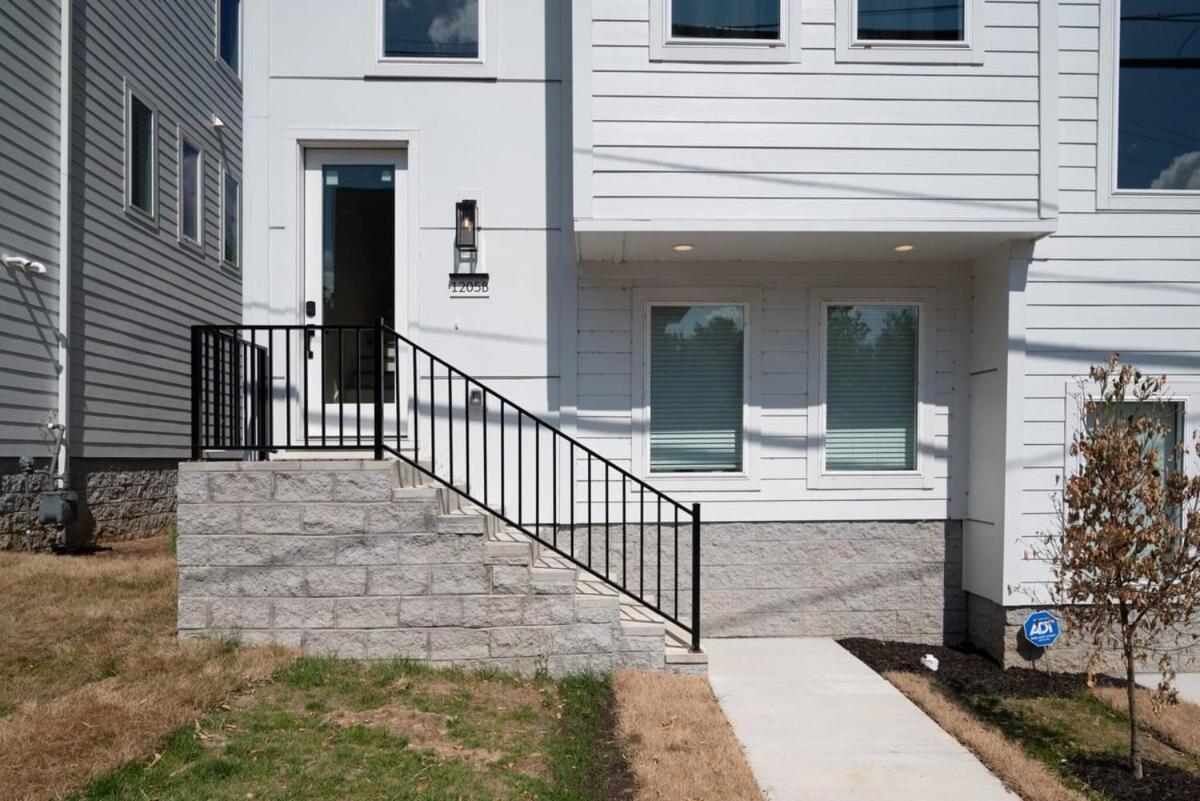 10 Percent Off Elevator Rooftop With Hot Tub & Views Nashville