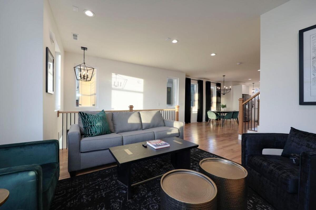 Holiday home 10 Percent Off Elevator Rooftop With Hot Tub & Views *