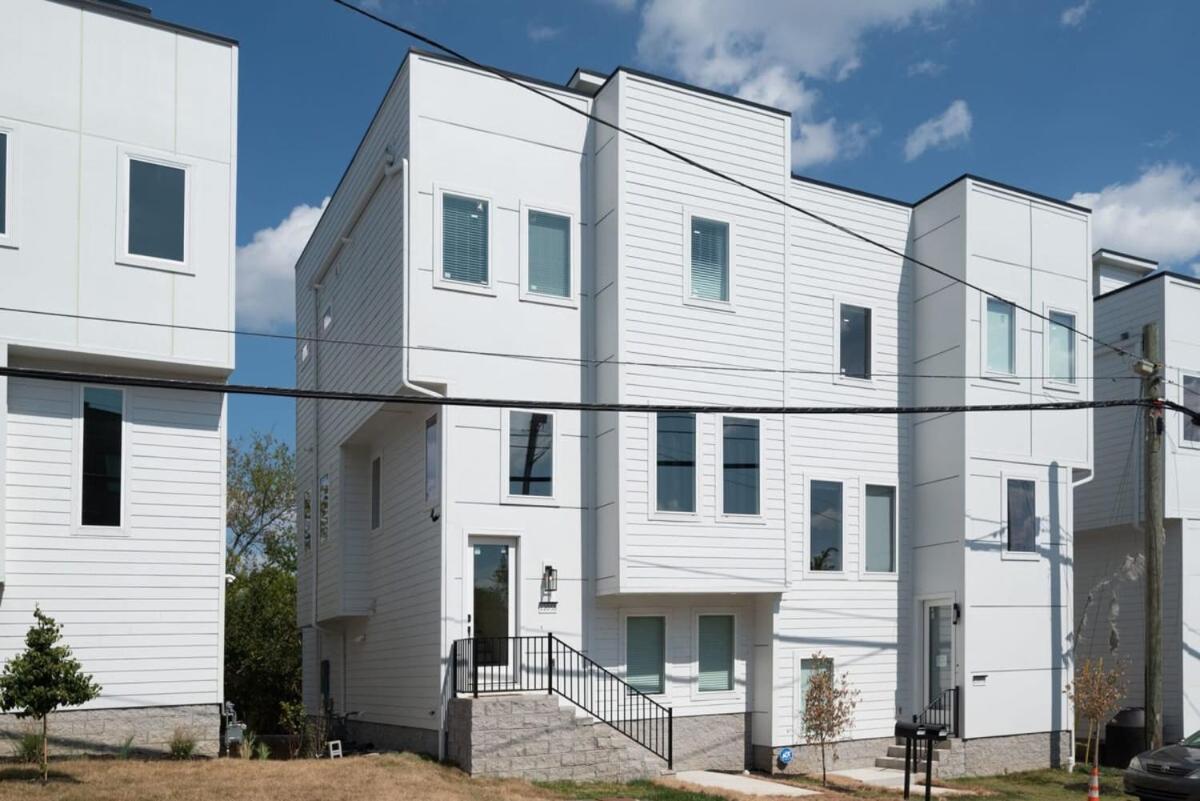 10 Percent Off Elevator Rooftop With Hot Tub & Views Nashville