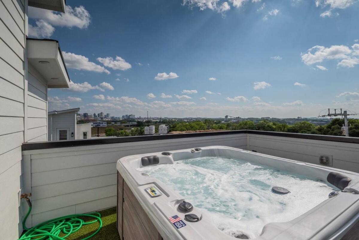 10 Percent Off Elevator Rooftop With Hot Tub & Views * Nashville