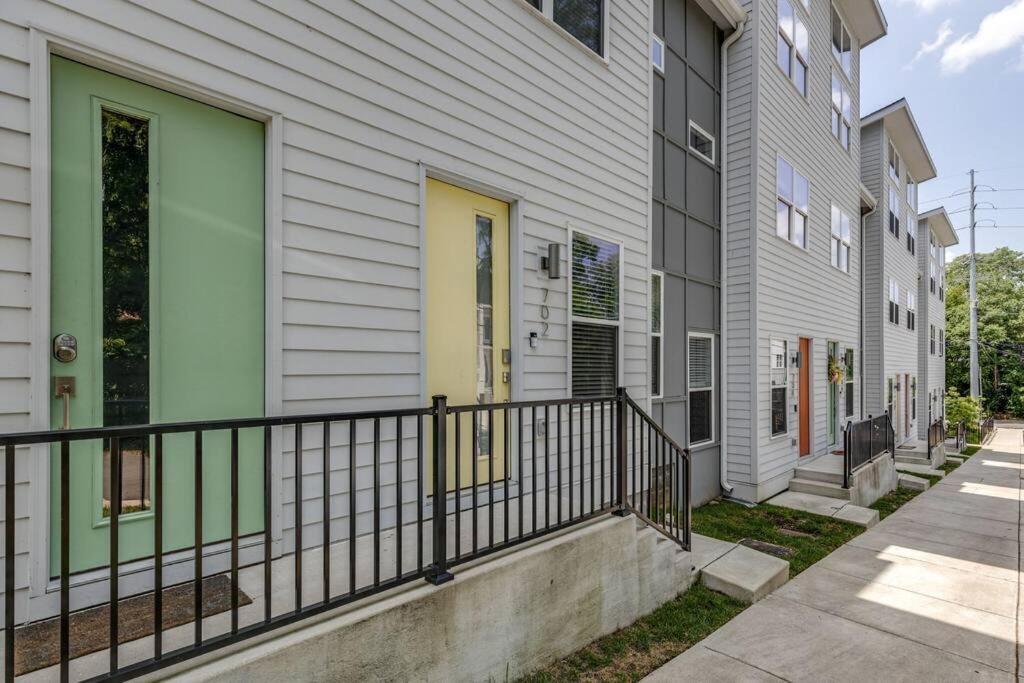 Holiday home New Townhome 5 Mins To Broadway Sleeps 8 Nashville