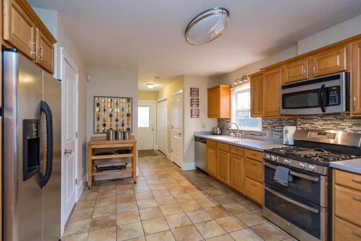 Holiday home East Nash-sleeps 10 Walk To Bars 8 Mins To Dt *