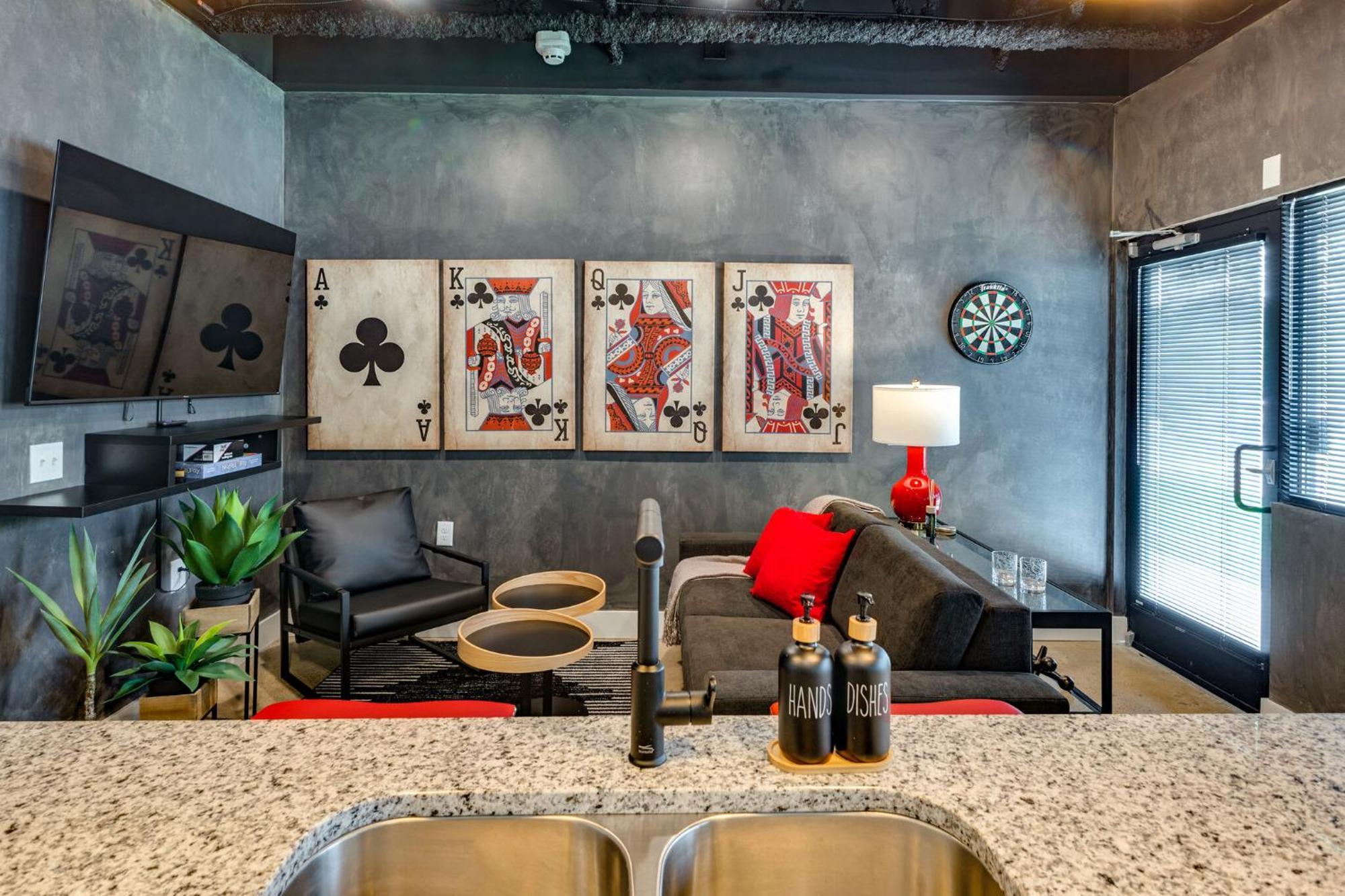 Apartment New With 2 Beds 7 Mins To Broadway Nashville