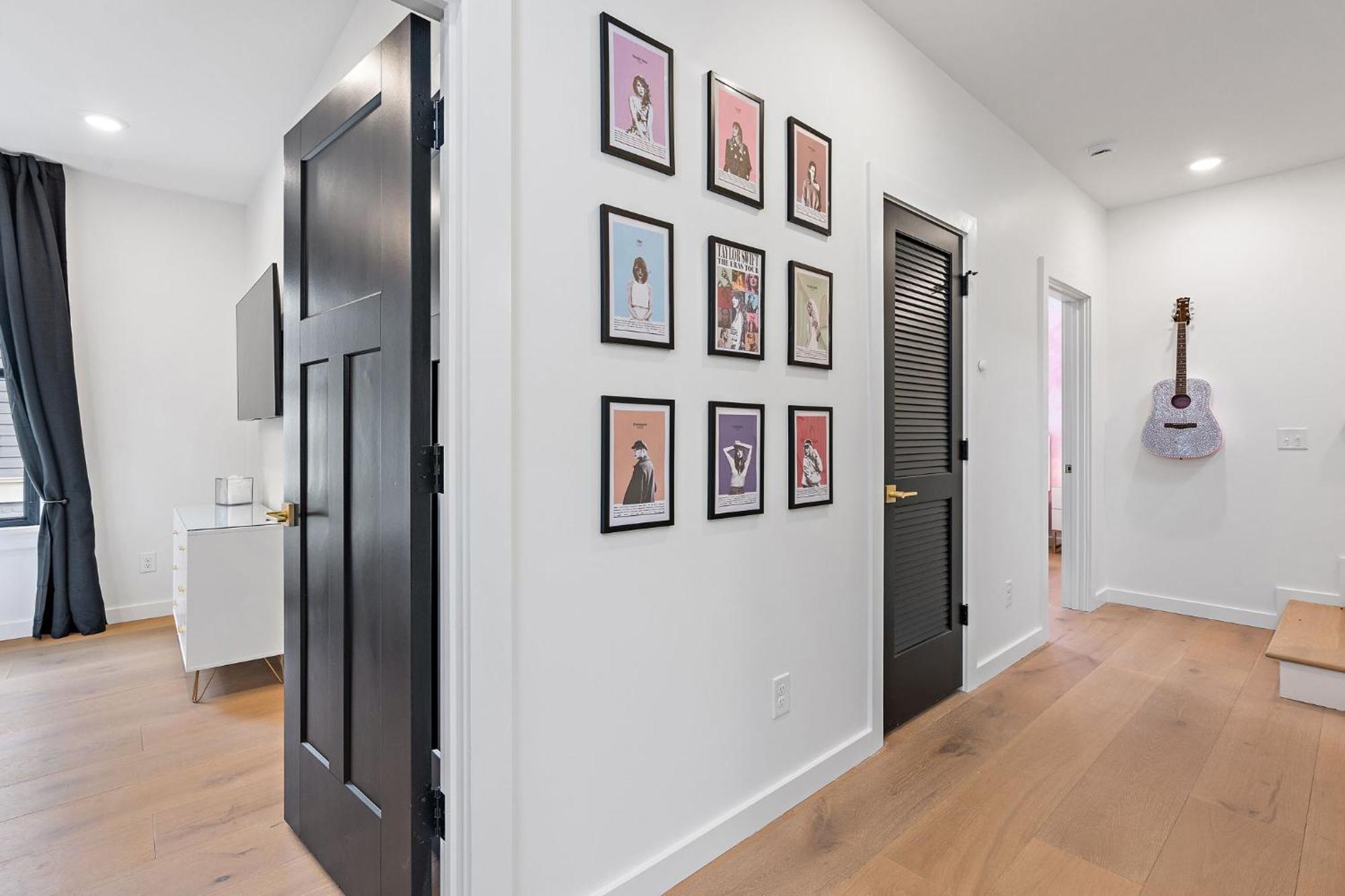 Holiday home Music Row Townhome *