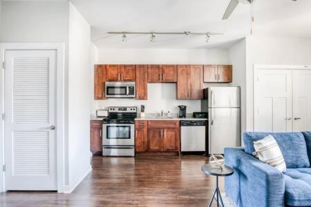 Apartment Two Cozysuites Spacious Music Row W Parking Nashville