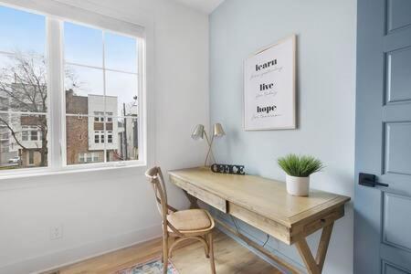 Holiday home The Jolene Rooftop With Firepit Close To 12 South