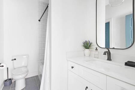 The Jolene Rooftop With Firepit Close To 12 South *