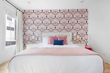 The Jolene Rooftop With Firepit Close To 12 South Holiday home