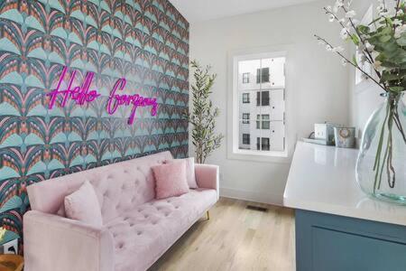 Holiday home The Jolene Rooftop With Firepit Close To 12 South *