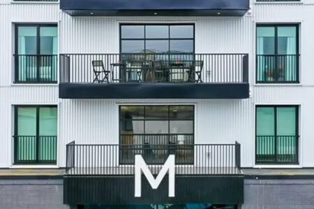 The Sobro - 6 Beds & 6 Blocks To Broadway