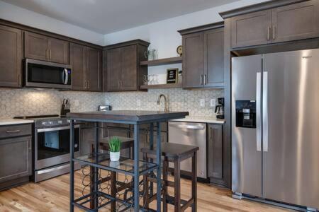 Holiday home East Nash Homey Retreat For 32 Guests! *
