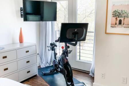 Luxury Retreat Near Vanderbilt