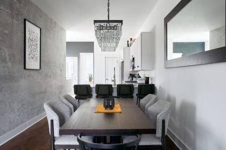 Luxury 4br Near Hillsboro Village Holiday home Nashville