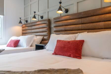 Holiday home Stylish East Retreat For Groups *