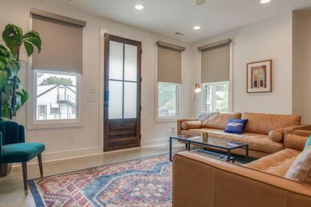 Stylish East Retreat For Groups * Nashville