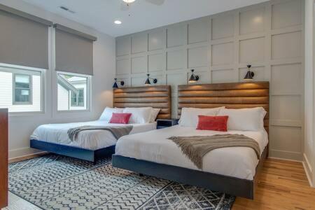 Holiday home Stylish East Retreat For Groups